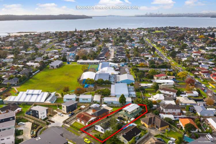 7 Gwendoline Avenue Te Atatu Peninsula_5