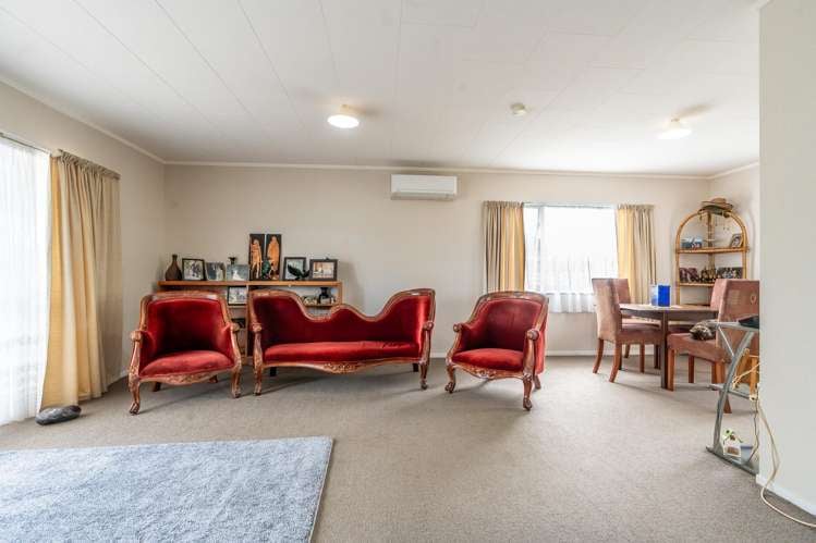 9A Emma Place Pukete_4