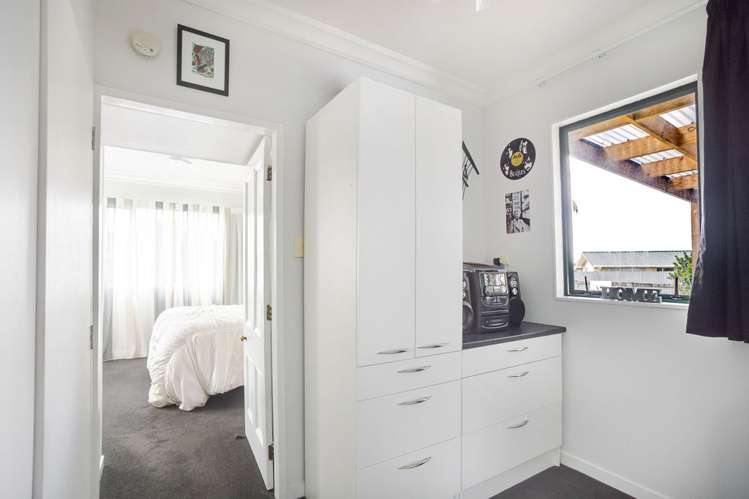 57 McPhee Street Dannevirke_23