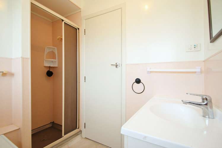 12 Pelorus Street Glenview_12