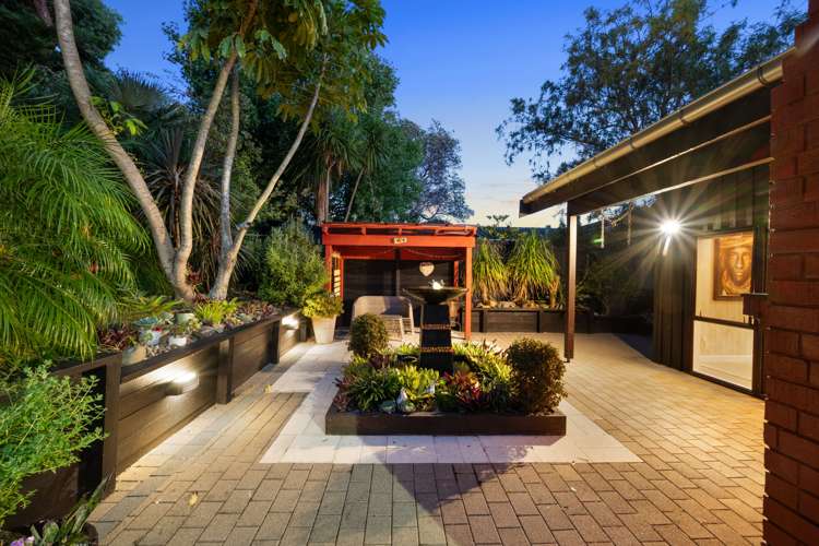 80a Beach Road Mellons Bay_26