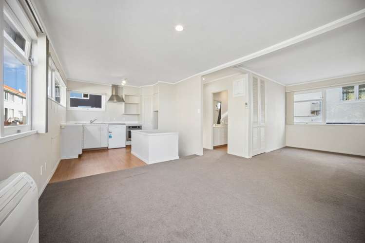 7/99 Shelly Beach Road_2