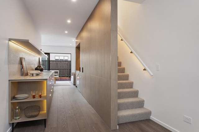 6/44 Winchester Street Merivale_4