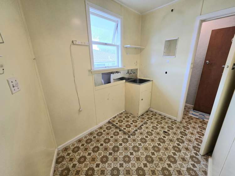 4 Glendale Crescent Holmes Hill_13