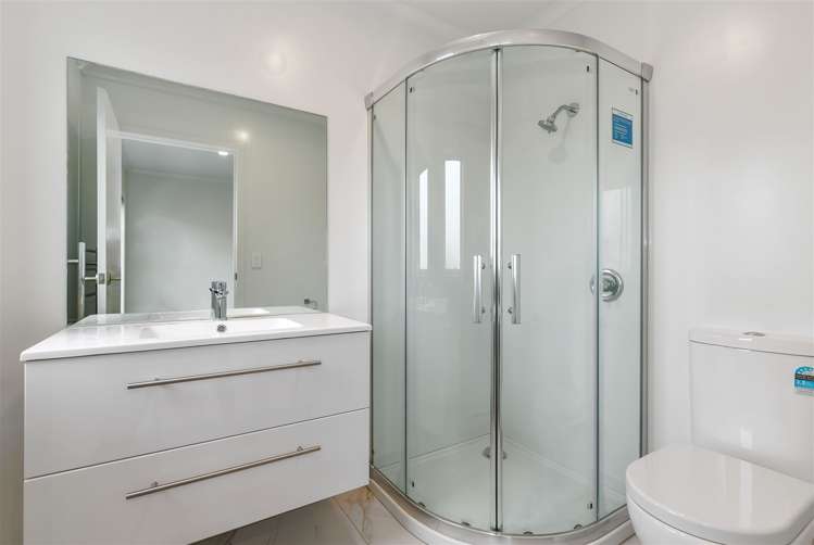 4/12 Scotland Place Hillcrest_9