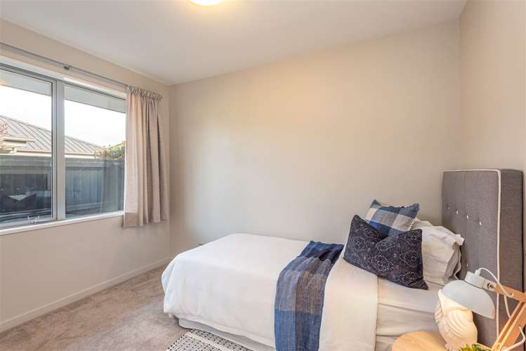 8 Maclaren Road Wigram_15