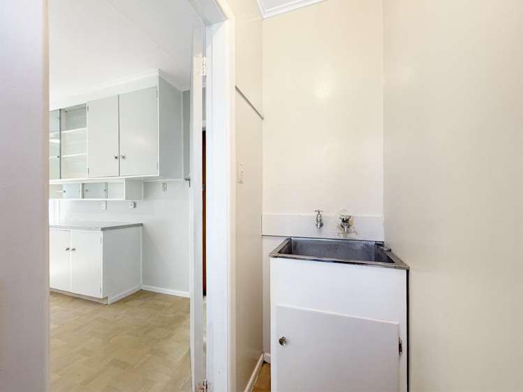 77C Carlton Avenue 1208_23