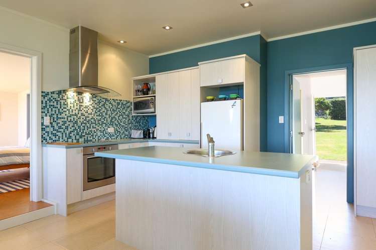 32 Peninsula Road Takaka_7