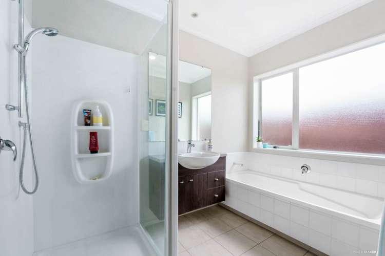 38 Turnberry Drive Wattle Downs_13