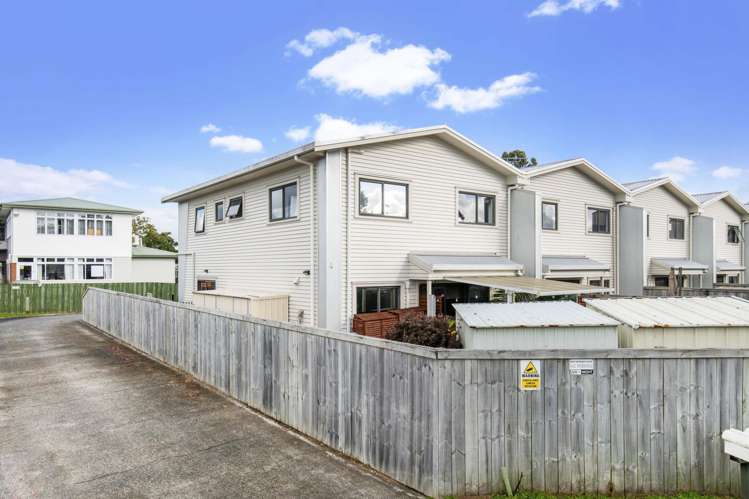 1/18 Yang Place Papakura_9