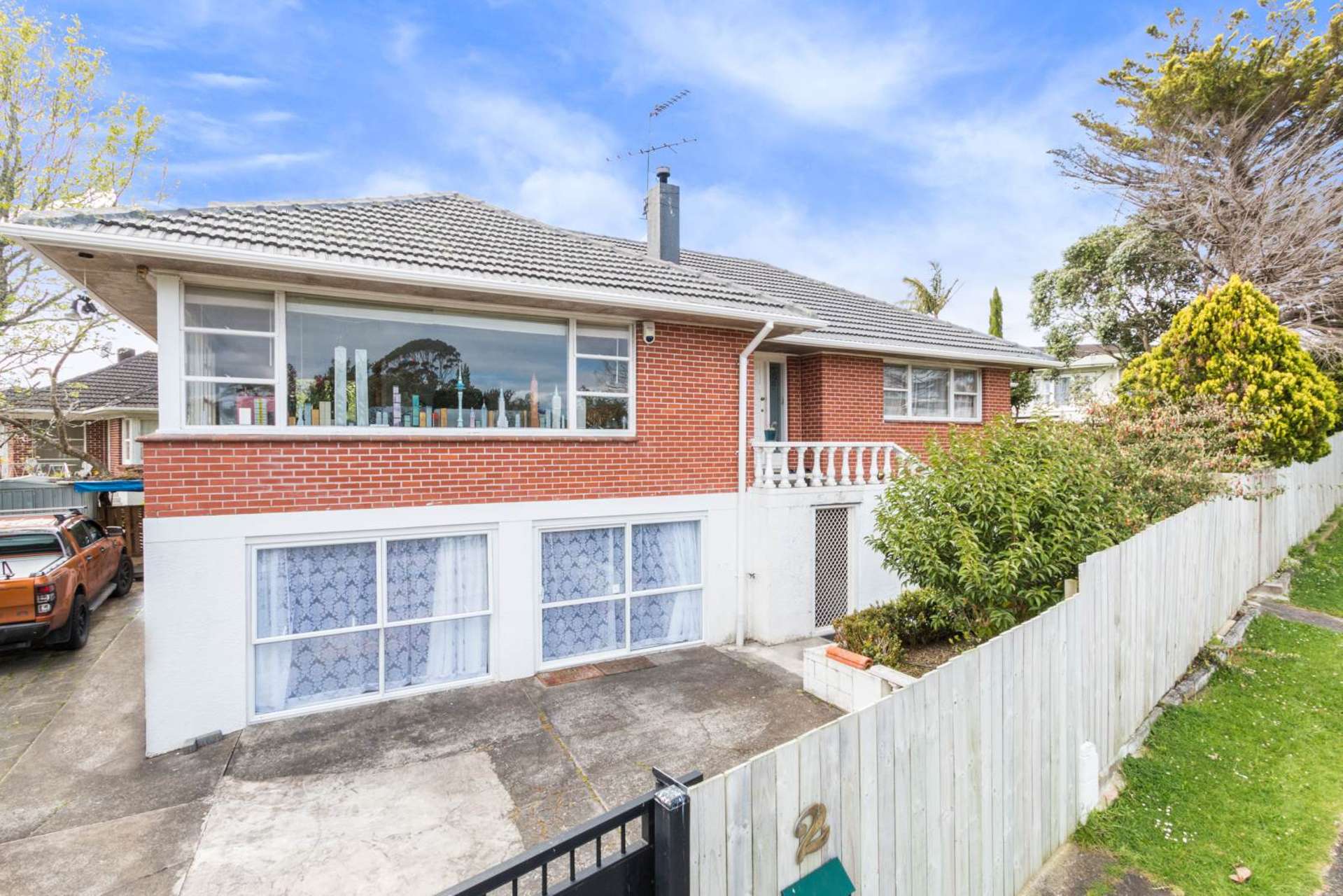 2 Chatsworth Crescent Pakuranga Heights_0