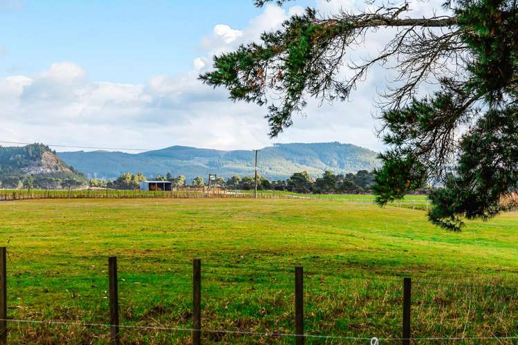 1777 Broadlands Road Broadlands Forest_10