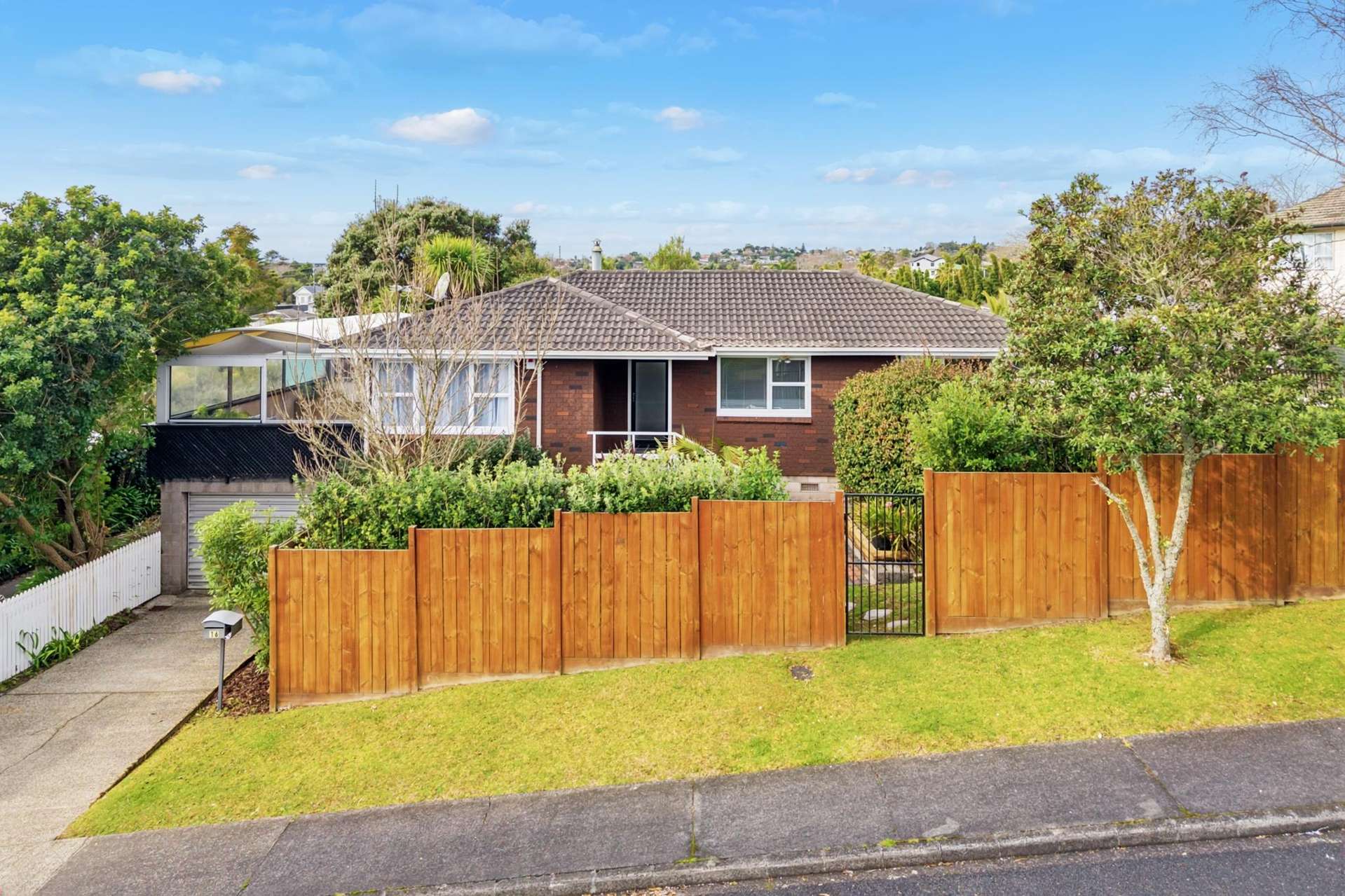 16 Roick Parade Glen Eden_0