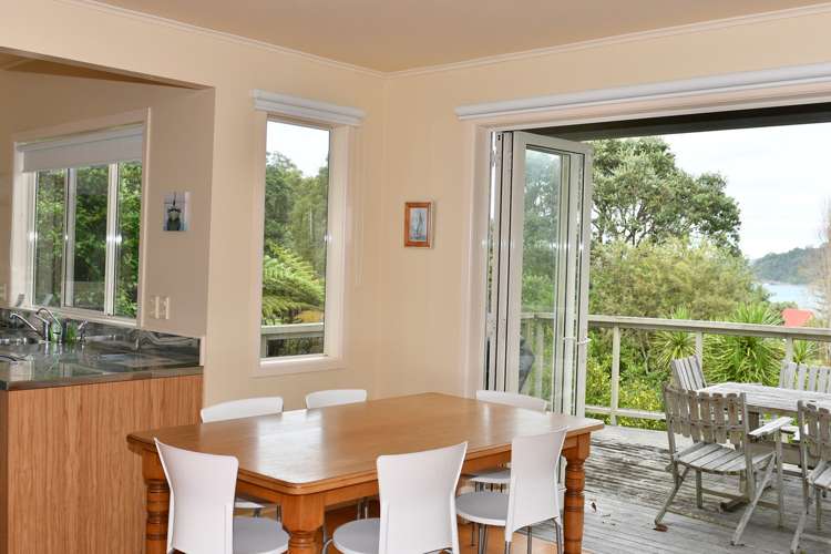 14 Hillside Crescent Leigh_6