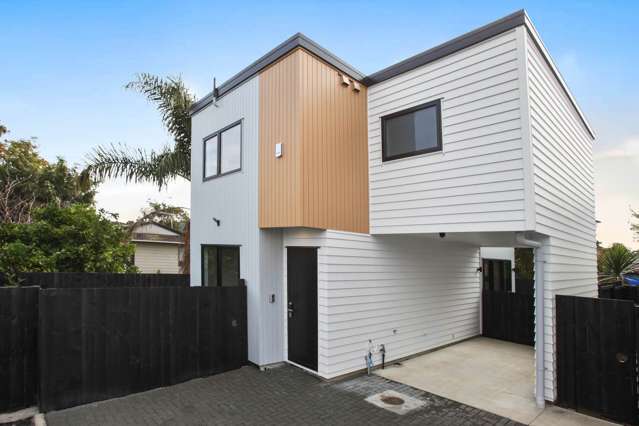 Brand-New Design-Living