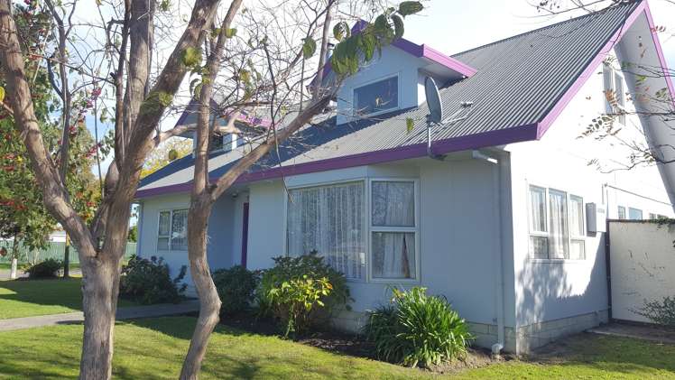 16 Atherfold Crescent Greenmeadows_21