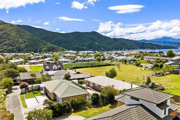 67 Moana View Road Waikawa Picton_22