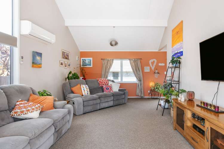 9 Alpha Avenue Coastlands_5