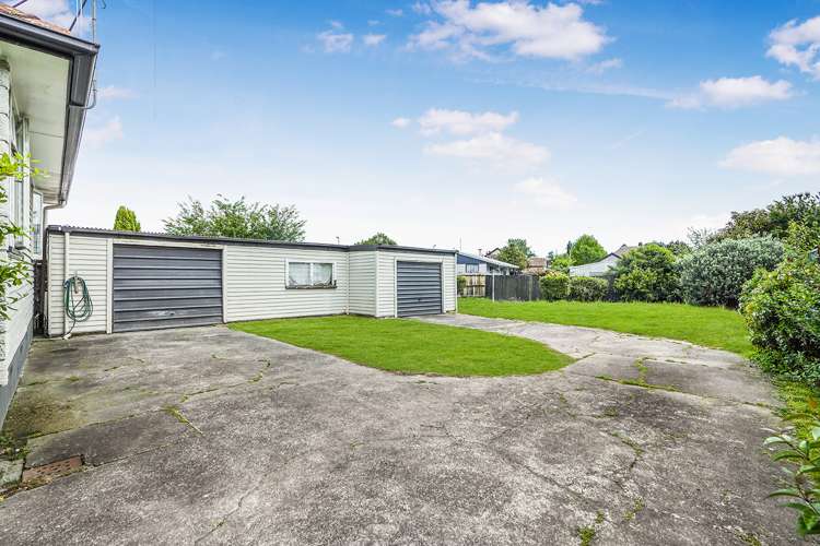 5 Montgomery Crescent Bader_7