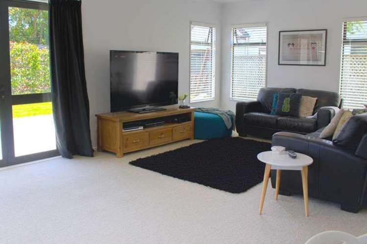 3 Abbey Way Rangatira Park_4