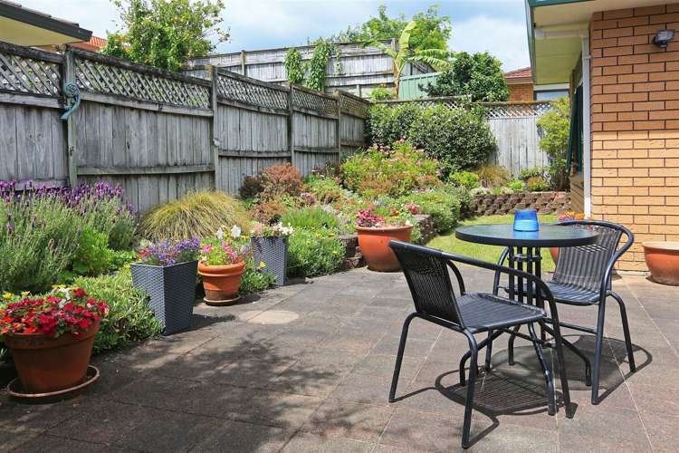 16 Basra Drive Henderson_14