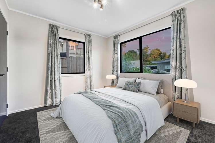 10 Oliver Twist Avenue Mellons Bay_22