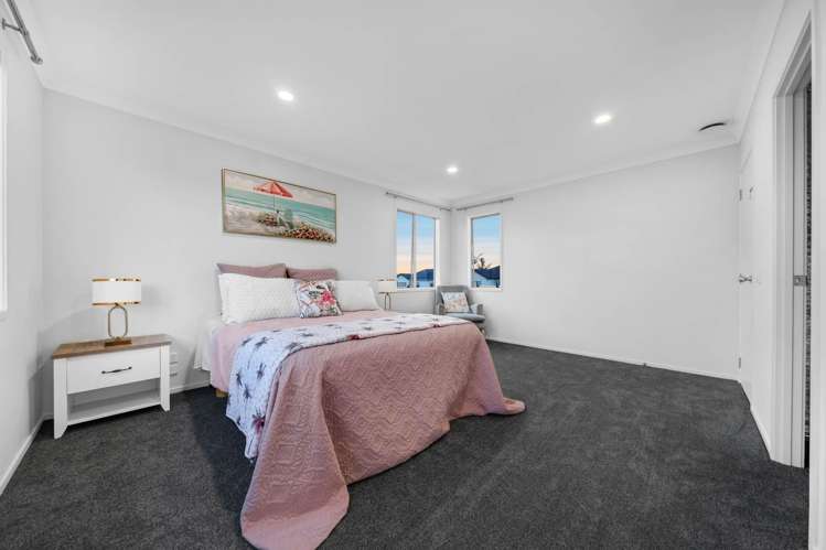 13 Bridgefield Crescent Flat Bush_17