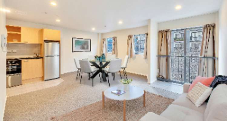 411/421 Queen Street_0