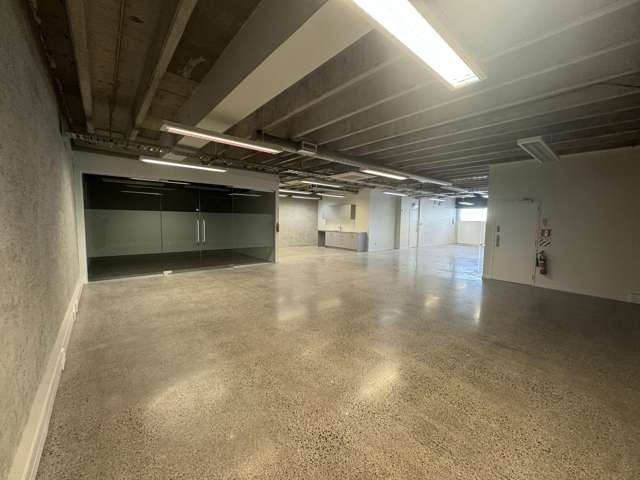 355 New North Road Kingsland_1