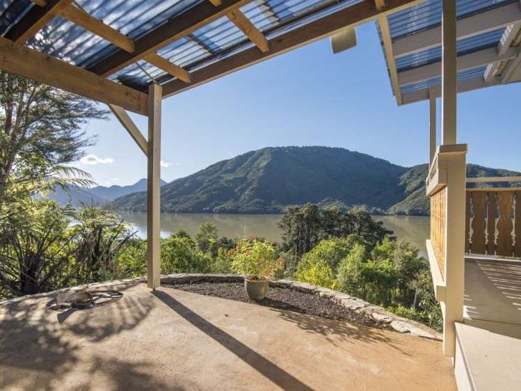 782 Queen Charlotte Drive Havelock_7