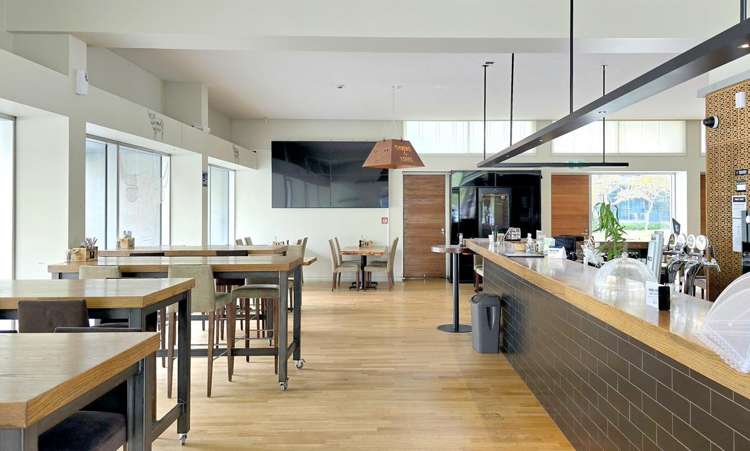 14 Show Place Addington_6