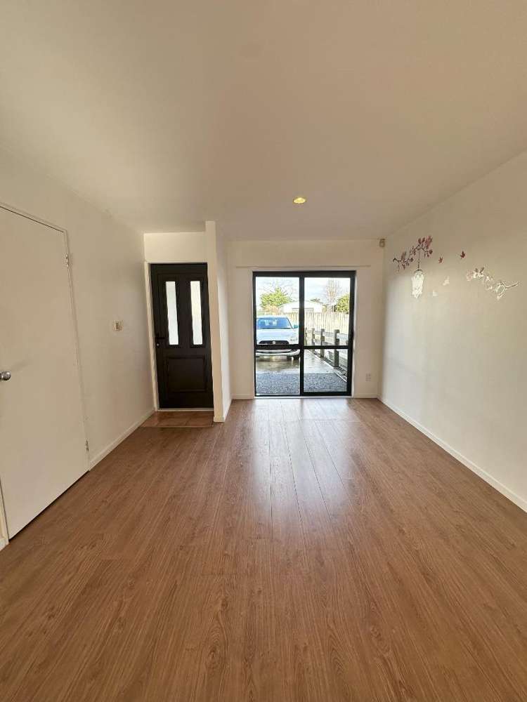 2/18 Yang Place Papakura_1