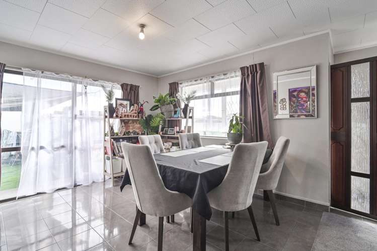 1/1017 Tomoana Road_4