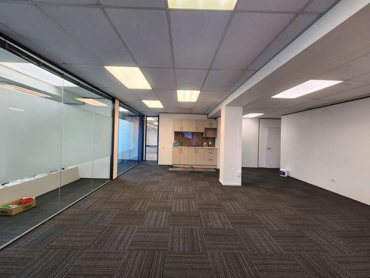 Office 2/26 Patey Street Epsom_11