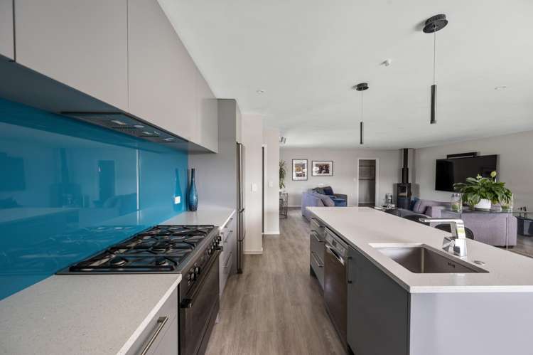 25B Riverbend Road_0