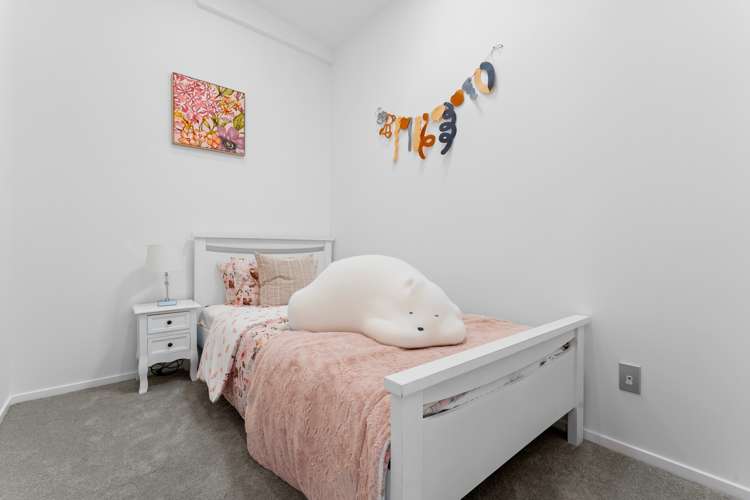 2/18 Sylvan Crescent Te Atatu South_13