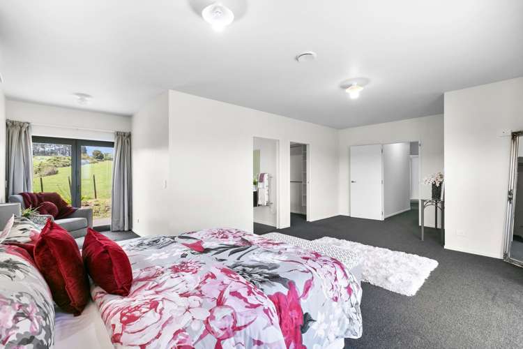 713 Plymouth Road Koru_13