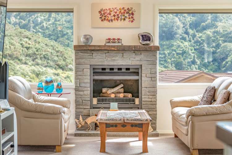 4 Frankie Stevens Place Riverstone Terraces_0