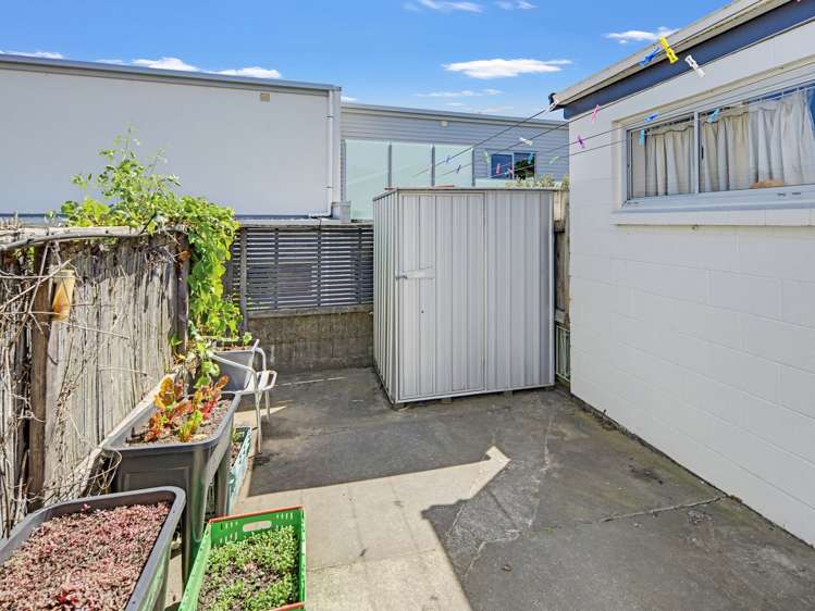 1 and 2 /12 John Street Blenheim Central_23