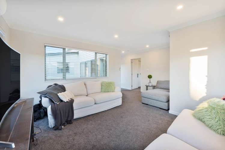 32 Thomas Rielly Avenue Hobsonville_16