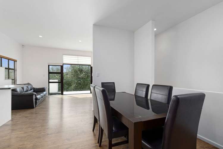 2/62 Fernhill Way Oteha_7