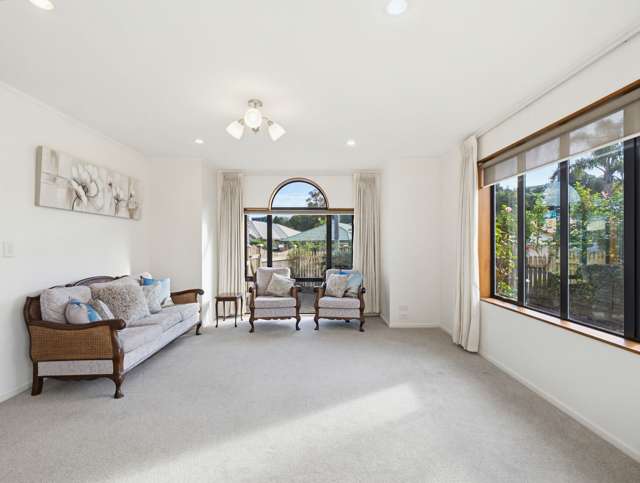 6 Red Hibiscus Road Stanmore Bay_1