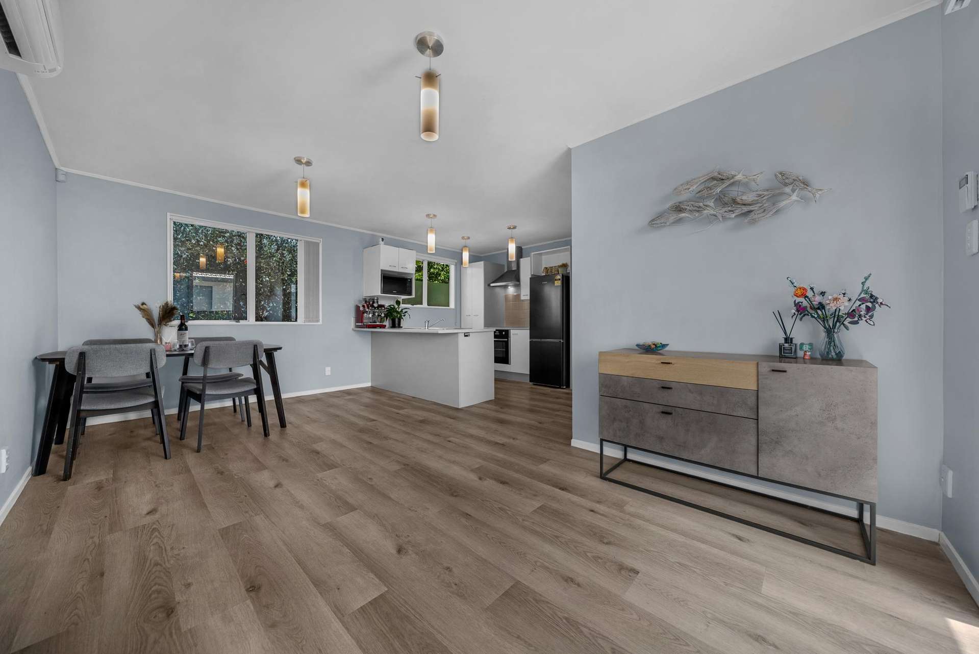 2/10 Norrie Smith Avenue Flat Bush_0