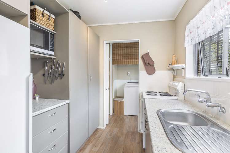 2/39 Fairmount Road Titirangi_13