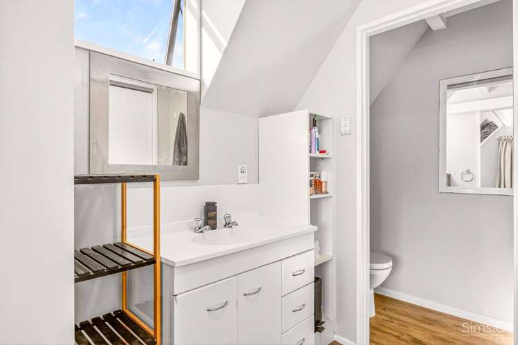 1A Brassey Road Saint Johns Hill_20