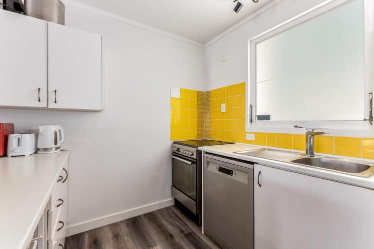 18/46 Hiropi Street Newtown_5