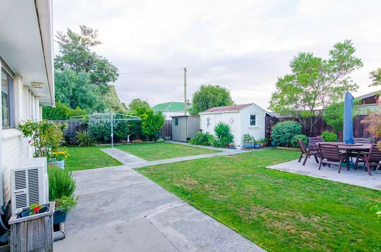 32 Victoria Street Carterton_15