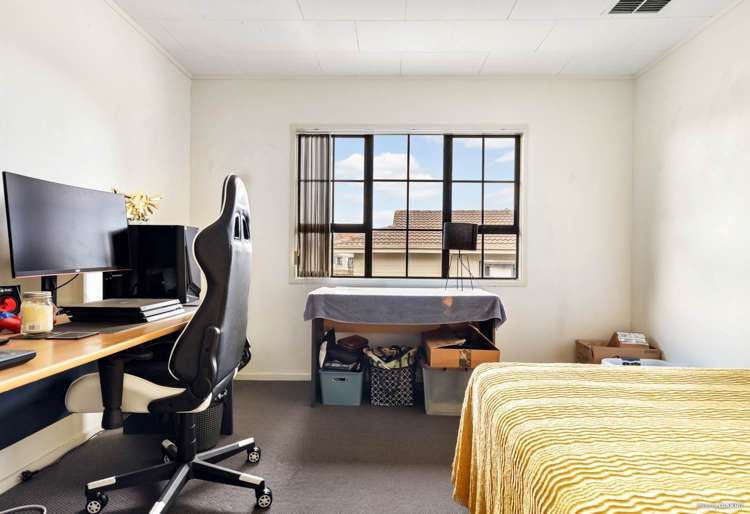 19 Anglers Way Wattle Downs_5