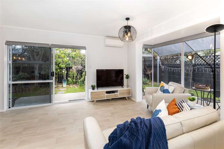 2 Brookfield Place Redwoodtown_10