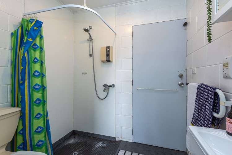 327 Avonhead Road Avonhead_20